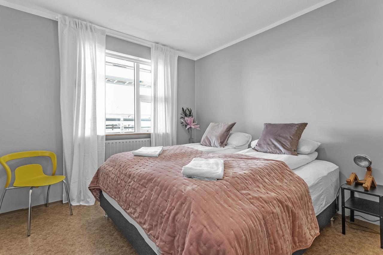 Charming, 2 Bedroom Seaside Apartamento *